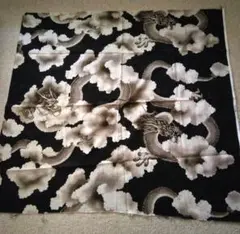 龍　備長炭捺染　生地　113x102cm