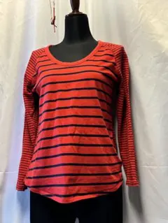 GAP 赤と黒のストライプ 長袖Tシャツ