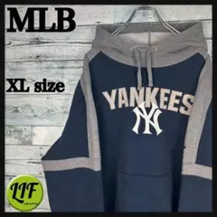 グレー パーカー