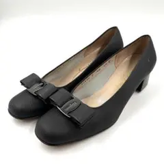 フェラガモ　新品　未使用　6.5 24㎝　レディース　パンプス Yahoo!オークション -「フェラガモ パンプス 6 未使用」(女性用