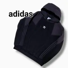 adidas　フリース 切り替えデザイン パーカー　センター刺繍ロゴ　ブラック