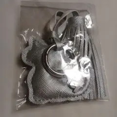 猫　タッセル　キーホルダー