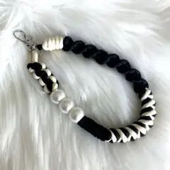 パラコード　ハンドストラップ　スマホストラップ　バッグチャーム