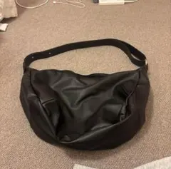 CIYOT ブラック レザー　ショルダーバッグ