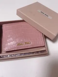 Miumiu ミュウミュウ クロコダイルプリントレザー二つ折り財布 ROSA