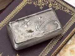 フランス 蚤の市 薔薇 金属製 ケース 名刺入れ ブロカント - メルカリ