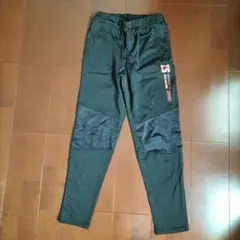 ロゴ入り　ブラック　ロングパンツ　160cm
