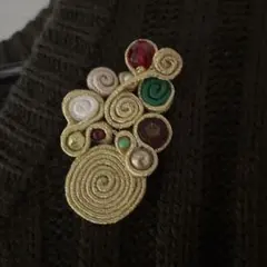 ハンドメイド ブローチ