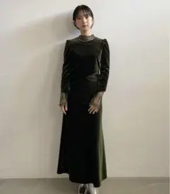 AMERI ベロアドレス　Sサイズ　美品 新品タグあり☆Ameri バックオープンパールベロアドレス Sサイズ