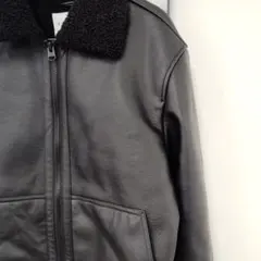 ボア襟付き黒レザージャケット