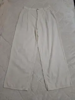 ユニクロドレープデニムタックパンツ