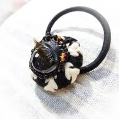 牛の目の ヘアゴム 個性派 変な生き物 丑年 牛 うし ウシ 干支 正月