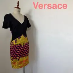 VERSACE マルチプリントシースドレス VERSACE マルチプリントシースドレス - メルカリ
