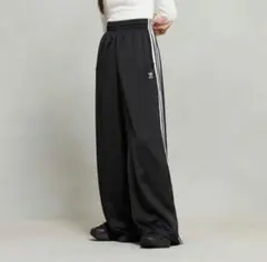 adidas Originals サテン ワイドレッグ トラックパンツ