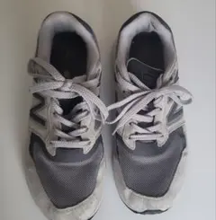 New Balance Fresh Foam 880 4E スニーカー グレーのサムネイル