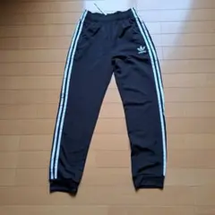 adidas 黒 ジャージ 3本ライン ジュニアサイズ