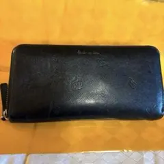 Paul Smith ポールスミス ラウンドファスナー 長財布　黒　型押し