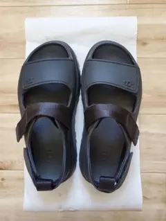 UGG ゴールデングロウのサムネイル