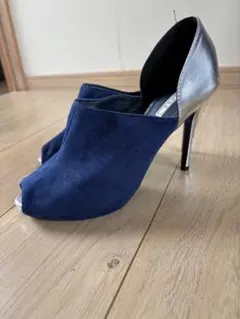 シルバー パンプス