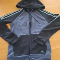 adidas フード付きジャケット グレー