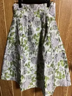 tocco closet フラワープリント フレアスカート ひざ丈