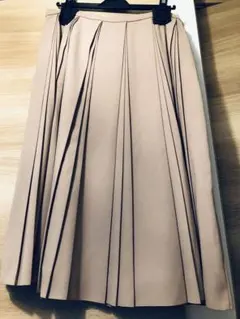 UNTITLED プリーツスカート ベージュ 44サイズ