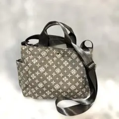 Item thumbnail for item 5014aa25-216d-4d17-90f3-4adbe1dd43ff