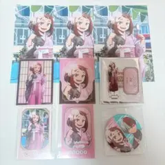 ヒロアカ × 花やしき　限定　麗日 缶バッジ　アクスタ　カード