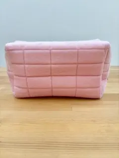ピンクキルティングポーチ