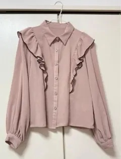 INGNI ハートブローチ付フリル配色ブラウス