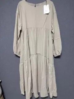 新品Apart by ベージュ ロングワンピース