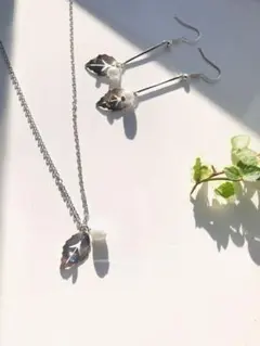 ハンドメイドクリスマスセールシルバーリーフピアス、ネックレスセット