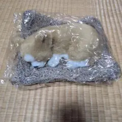 スヤスヤおねむりわんちゃん　ぬいぐるみ　コーギーおねむりわんちゃん　犬　寝床付き