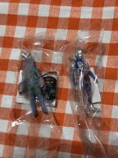 ウルトラソフビシリーズ ミニチュアスイングマスコット　2種セット