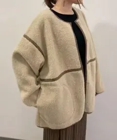 145決算セールボアフェイクムートンショートコート　フリーサイズ ベージュ 新品