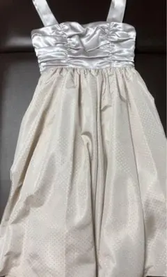 大人用ドレス（未使用）