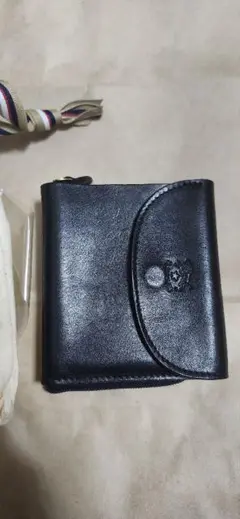 IL BISONTE 黒 レザー 二つ折り財布 保存袋付き