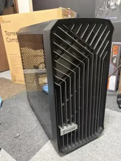 (*)様 Fractal Design Torrent Compact ブラックのサムネイル