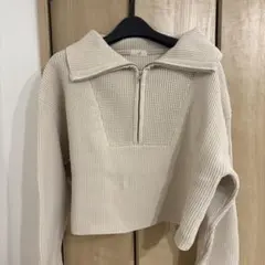 fupel ハーフジップ ベージュ セーターのサムネイル
