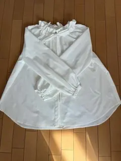 crie conforto ネックギャザーブラウス