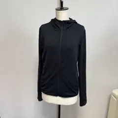 UNIQLO エアリズム　UVカットメッシュパーカー