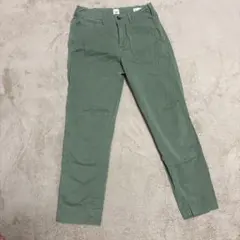 GAP オリーブグリーン ストレートチノパン