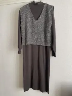 ダークブラウン ニットワンピース 長袖 Vネック