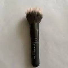 M.A.C Cosmetic スモール デュオ ファイバーブラシ 188S M・A・C / #188 スモール デュオ ファイバー フェイス ブラシの口コミ