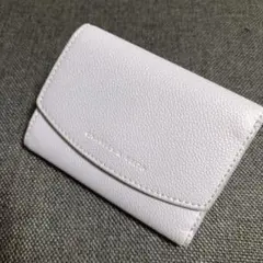 CHARLES & KEITH 三つ折り財布
