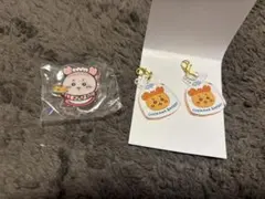 ちいかわ　ベイカリー　レストラン　ミニアクリルスタンド・アクリルチャーム　古本屋