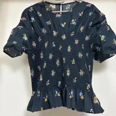 BAUM UND PFERDGARTEN 花柄シャーリングトップスのサムネイル