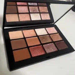 [日本未発売]NARS イグナイテッドアイシャドウパレット[限定品]のサムネイル