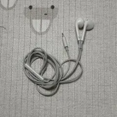 Apple EarPods Lightning 純正 有線イヤホン iPhoneのサムネイル
