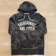【美品】Abercrombie & Fitch メンズ　パーカー Sサイズ